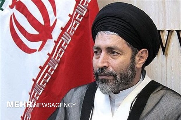 Iran to start works to develop key oilfield shared with Iraq